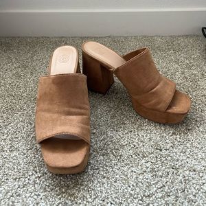 UO Platform Suede Heels